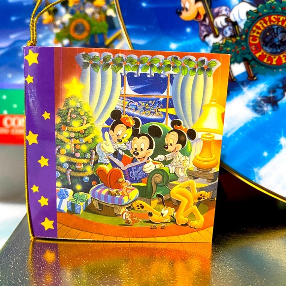 DISNEY STORE NWT VTG 1994 CHRISTMAS IT’S A SMALL WORLD COMMEMORATIVE PLATE JAPAN - Picture 5 of 16